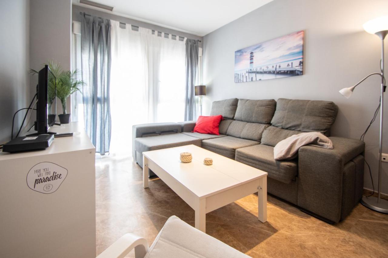 El Anteojo De Apartamento Cádis